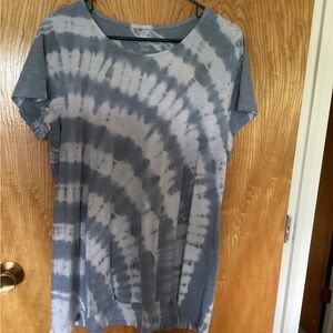 J Jill scoop neck Elliptical Tee